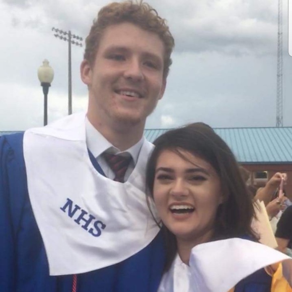 Meet your Posher, Cynthia - Picture 5 of 13